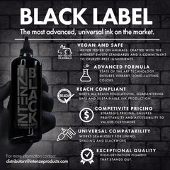 Intenze Black Label primer plano de pigmento negro intenso.