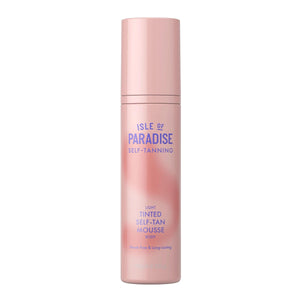 Isle of Paradise Mousse Tintada: aplicación fácil para un bronceado natural y parejo.
