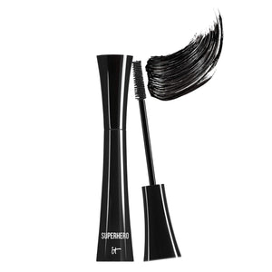 IT Cosmetics Superhero Mascara: cepillo de cambio de pestañas para mayor alcance y levantamiento.