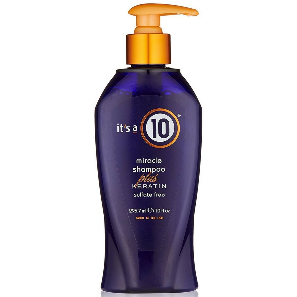Champú milagro con keratina de la marca It’s a 10 Haircare en botella, ideal para peinado diario.
