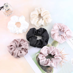 ivaryss scrunchies para usos diarios, complemento perfecto para peinados rápidos.