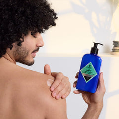 Aroma terroso de JackZen, notas de pimienta y sándalo