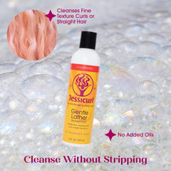 Jessicurl Champú, espuma cremosa que limpia sin perder humedad.