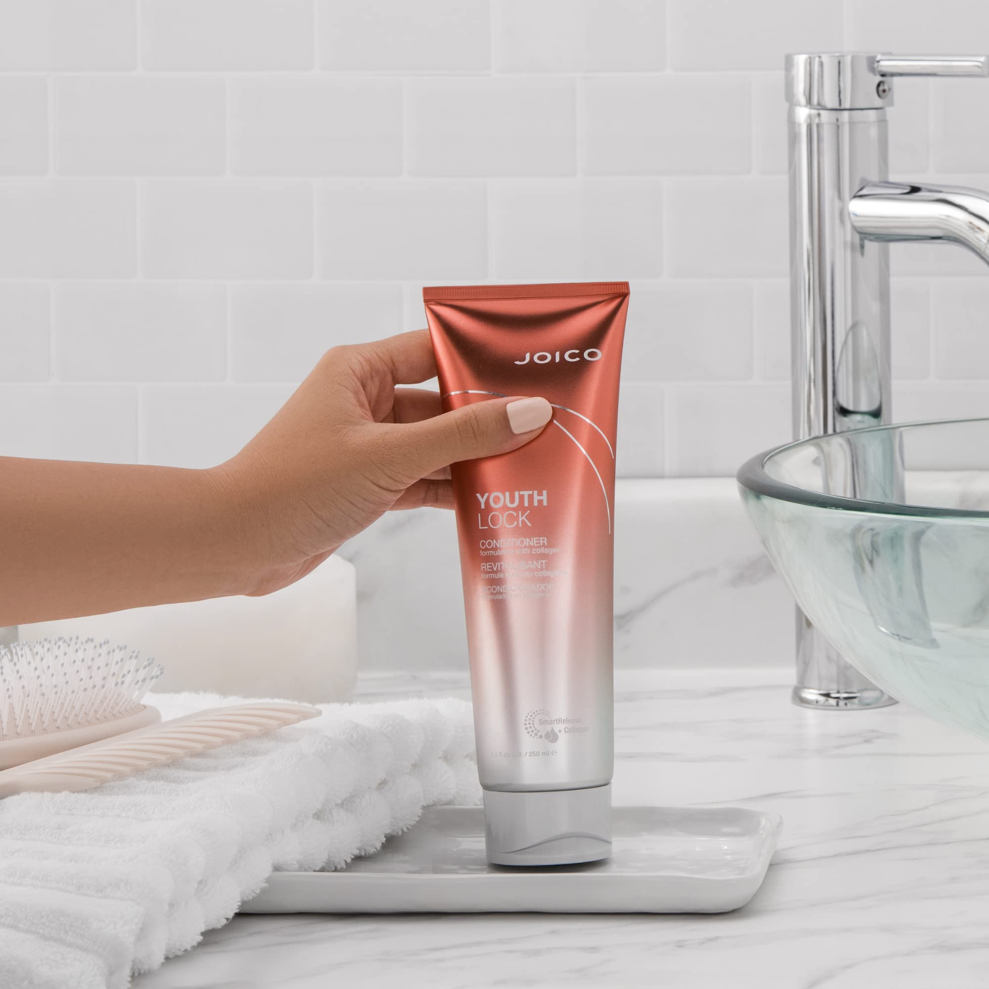 Joico YouthLock Acondicionador Sin Sulfatos: cuidado suave y respetuoso.