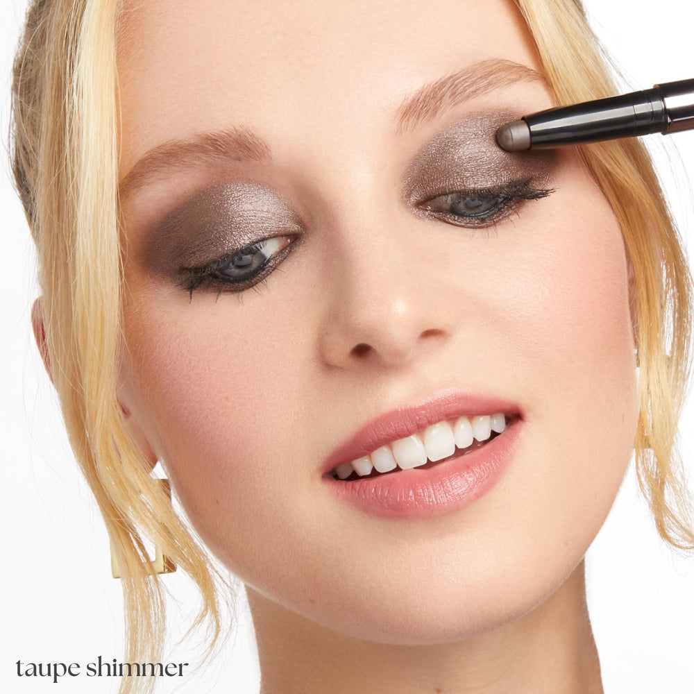 Sombra de ojos Julep 101 con difuminador integrado para difuminar