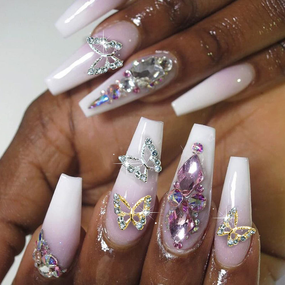 Juome Nail Charms mariposas 3D plata, acabado elegante para uñas.