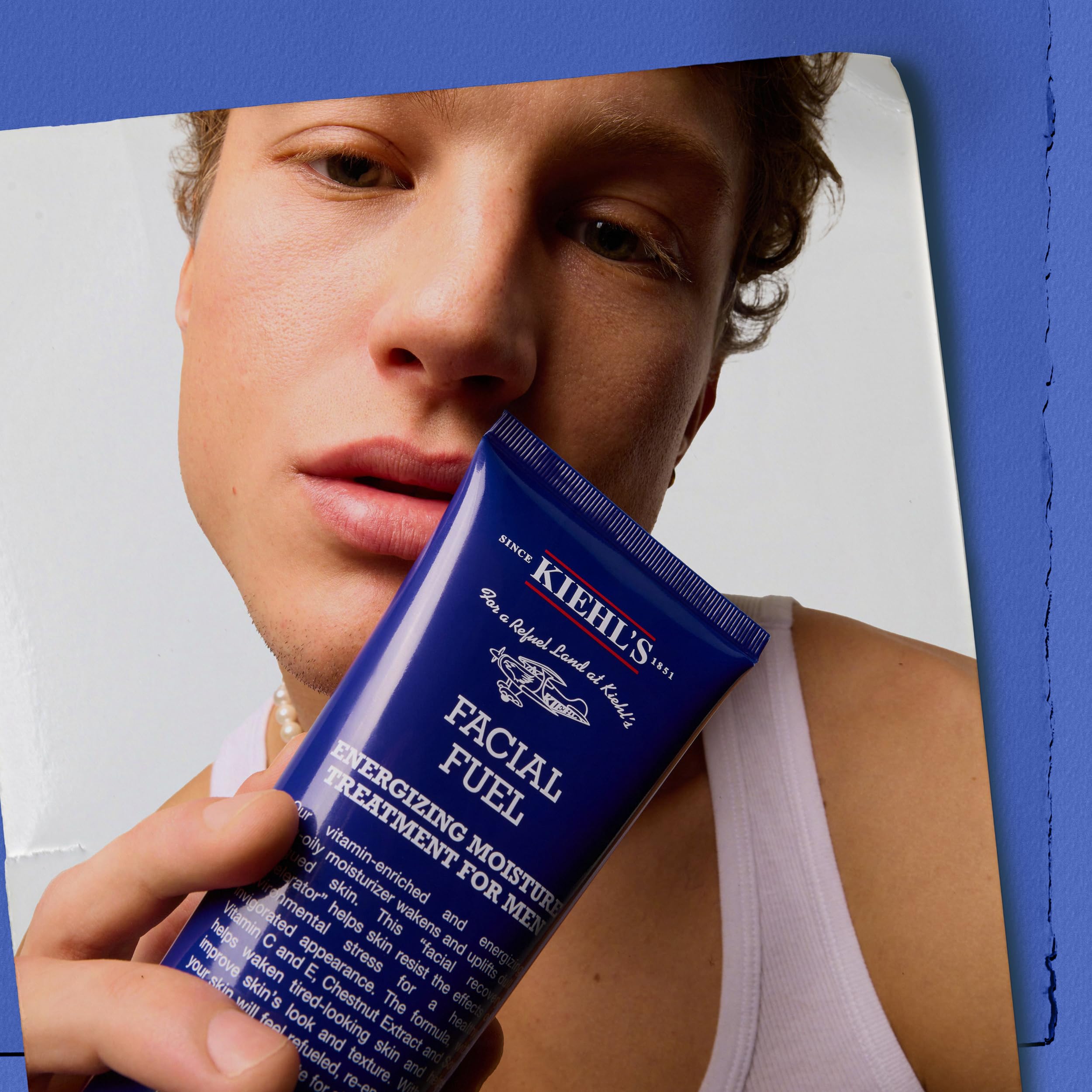 Kiehl's Facial Fuel, puede usarse como aftershave para calmante post-afeitado.