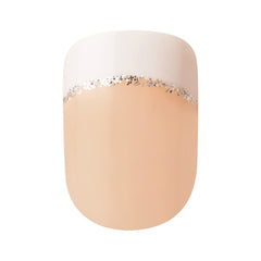 KISS imPRESS: 30 uñas y accesorios para aplicar fácilmente.