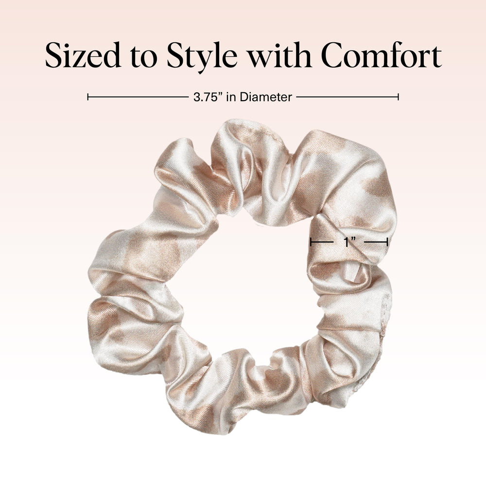Textura satén suave de Kitsch Scrunchies para deslizamiento cómodo.