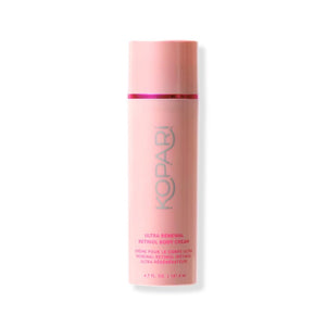 Kopari Ultra Renewal Retinol Cuerpo crema en frasco, hidrata profundamente y suaviza la piel.