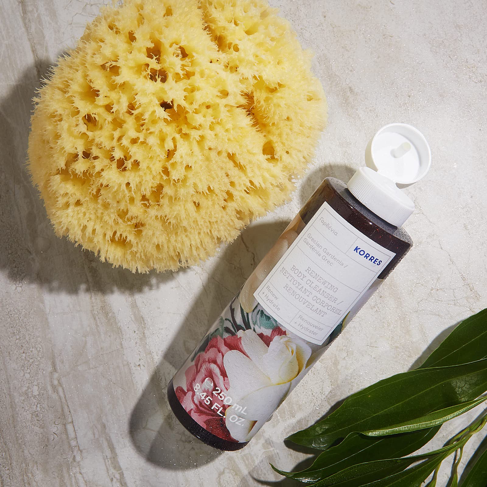 KORRES Grecian Gardenia: aroma floral acompaña la rutina y deja la piel lista para el día.