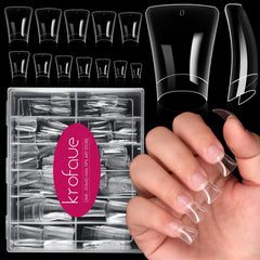 Puntas krofaue pato claras para una manicura duradera.