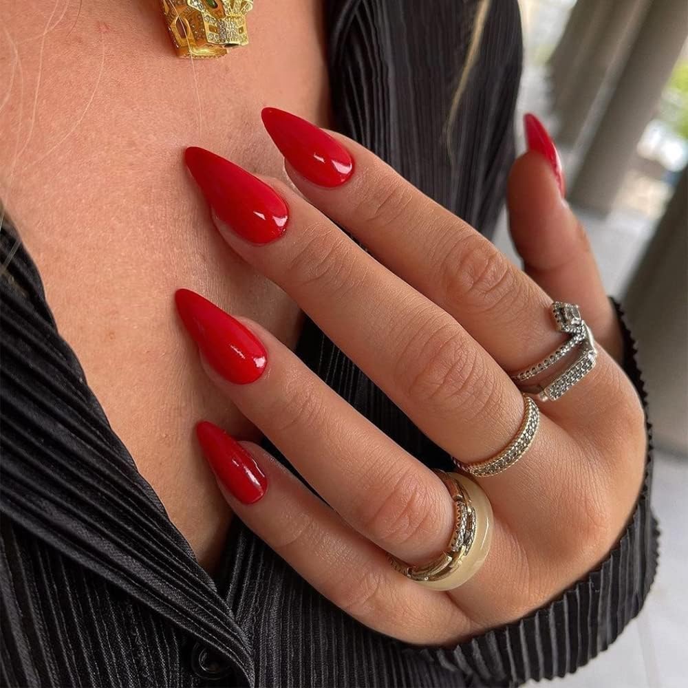 Uñas KXAMELIE con acabado gel natural, apariencia impecable.
