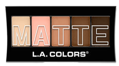 Detalles de aplicación suave con la paleta Tan Khaki de L.A. COLORS