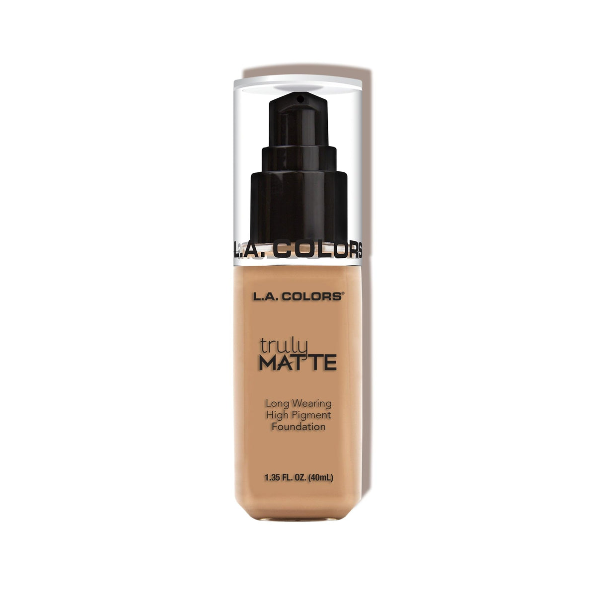 L.A. COLORS Truly Matte Foundation en envase, acabado mate suave para uso diario.