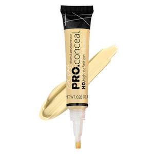 L.A. Girl HD Pro Conceal con aplicador brocha facilita una aplicación precisa y natural.