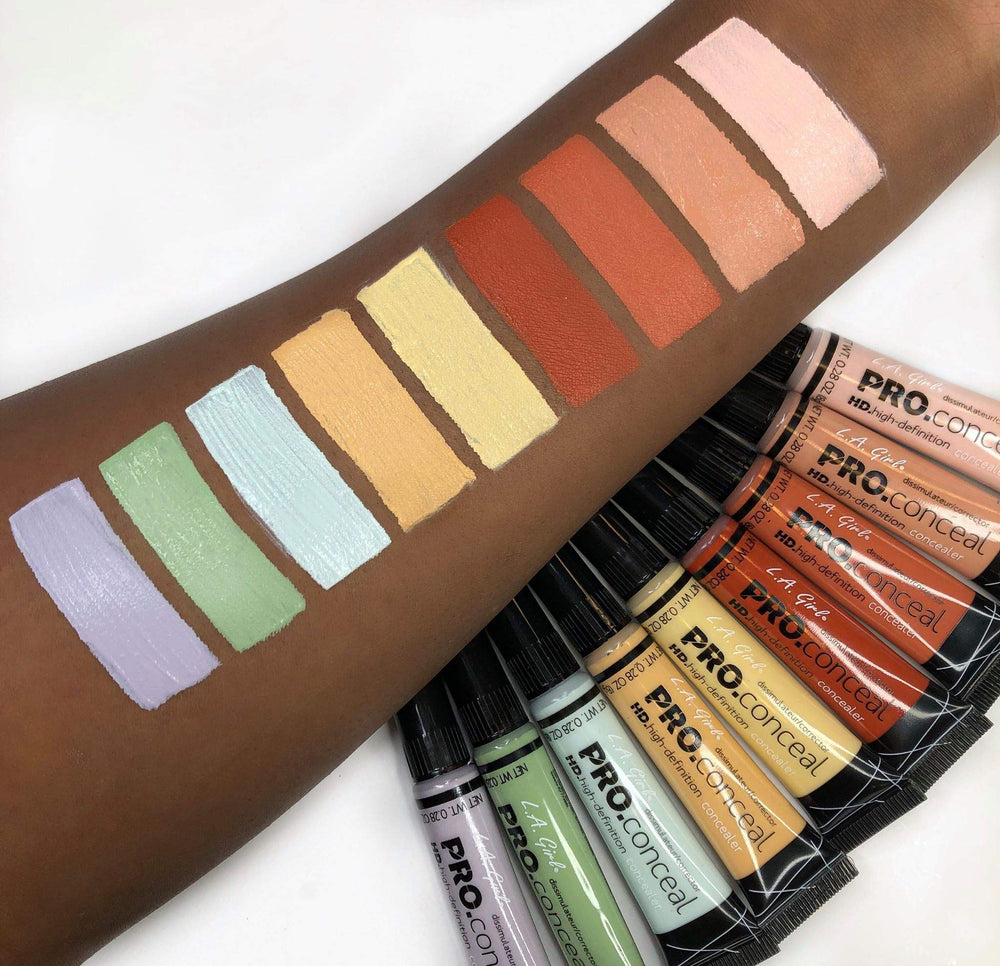 L.A. Girl Pro Conceal HD minimiza líneas finas alrededor de ojos