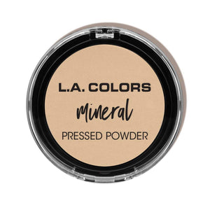 Polvo mineral prensado L.A. COLORS en empaque compacto para retoques.