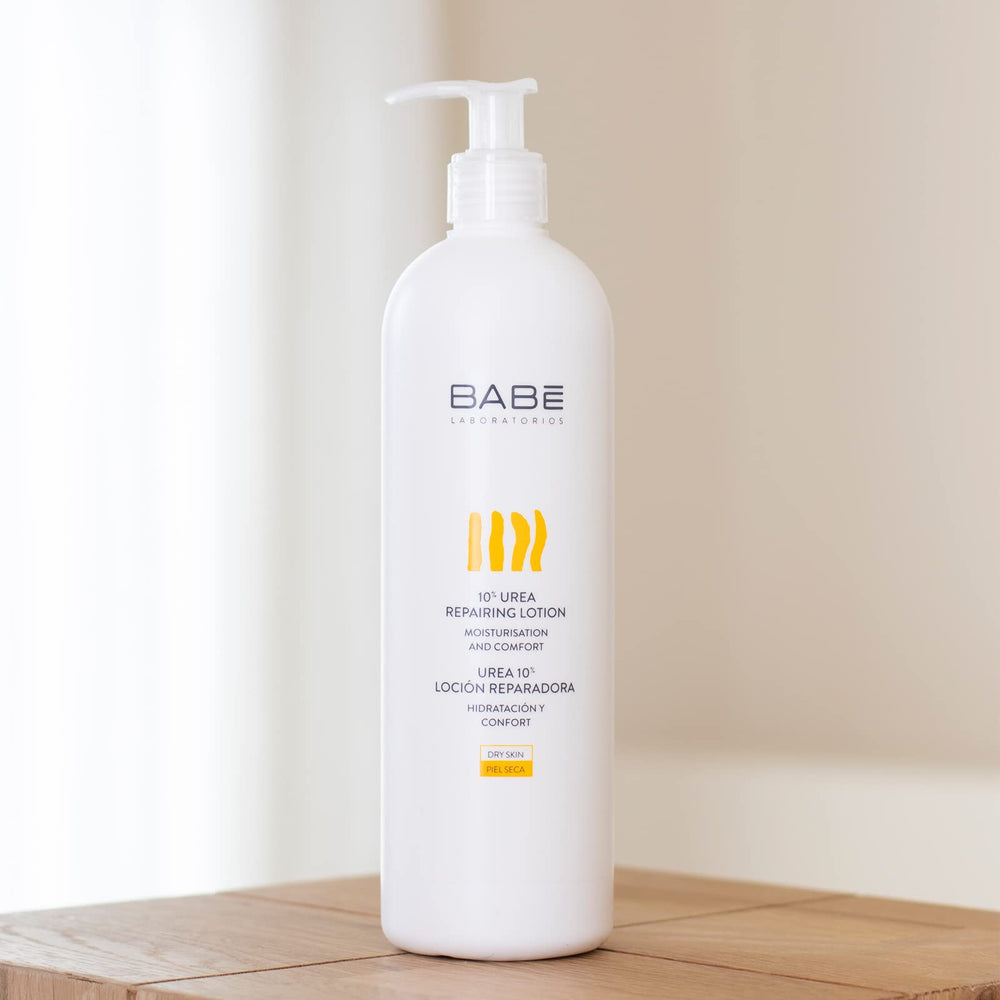 Babe Laboratorios loción urea, textura y consistencia para uso diario en la piel.