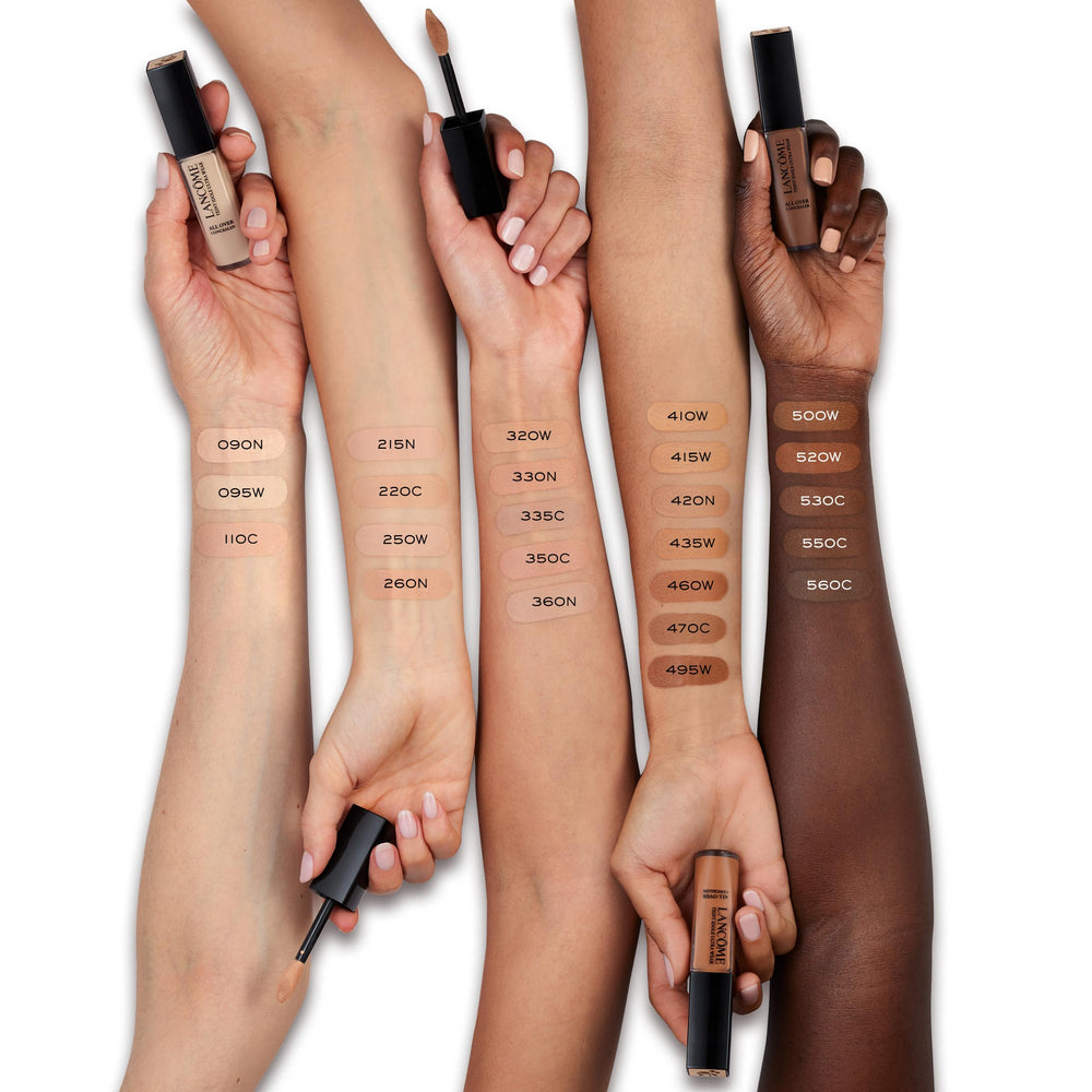 Lancôme Teint Idole Ultra Wear: aplicador preciso para cubrir manchas sin acumulación.