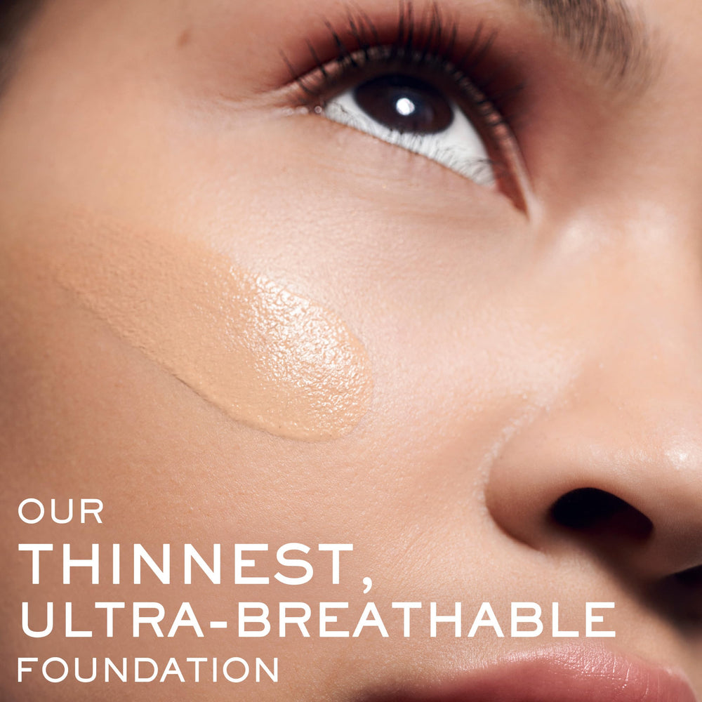 Lancôme Teint Idole Ultra Wear, ingredientes: ácido hialurónico y vitamina E para hidratación.