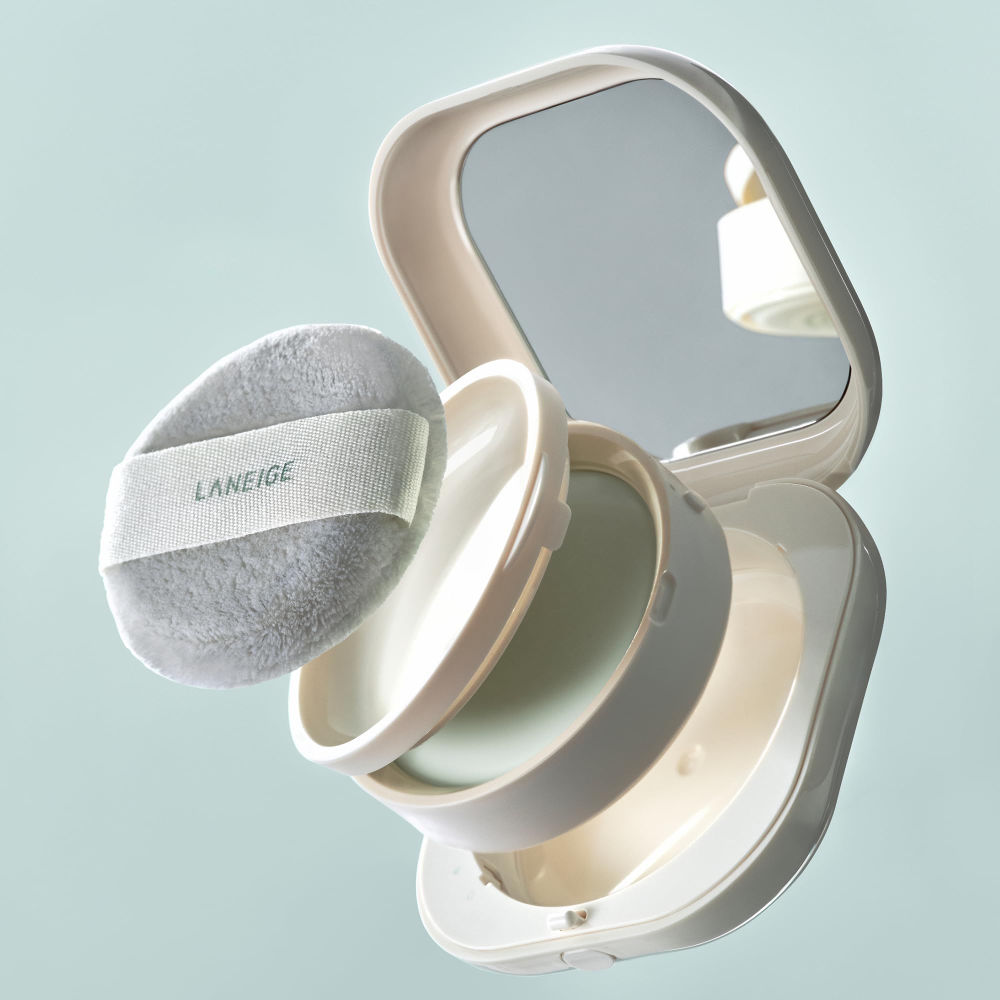 LANEIGE Neo Ingredientes: menta, regaliz y manzanilla para una sensación suave.