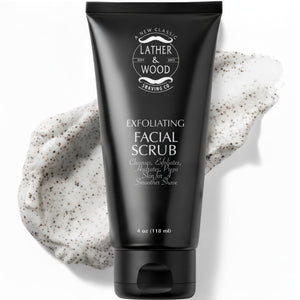 Lather & Wood exfoliante facial para hombres con perlas de jojoba que eliminan células muertas.