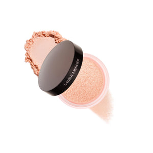 Laura Mercier polvos oculares iluminan suavemente el contorno