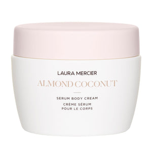 Laura Mercier Serum Body Cream, frasco visible, ofrece hidratación profunda y piel más suave