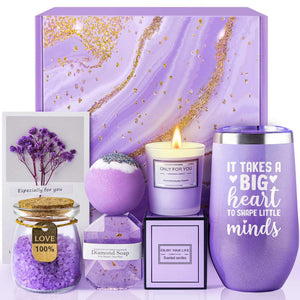 Vela aromática LE CADEAU de lavanda para relajación en casa