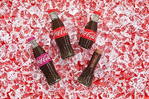 Lip Smacker Coca-Cola acabado suave con brillo natural.
