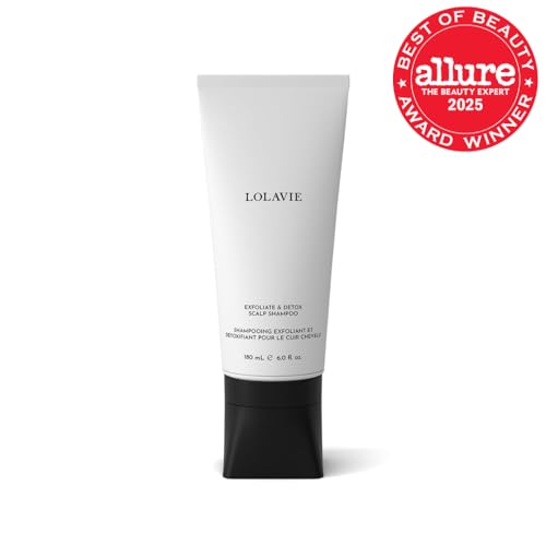 Lolavie Exfoliate & Detox Champú aplicación: masaje en raíces para desintoxicar y renovar.