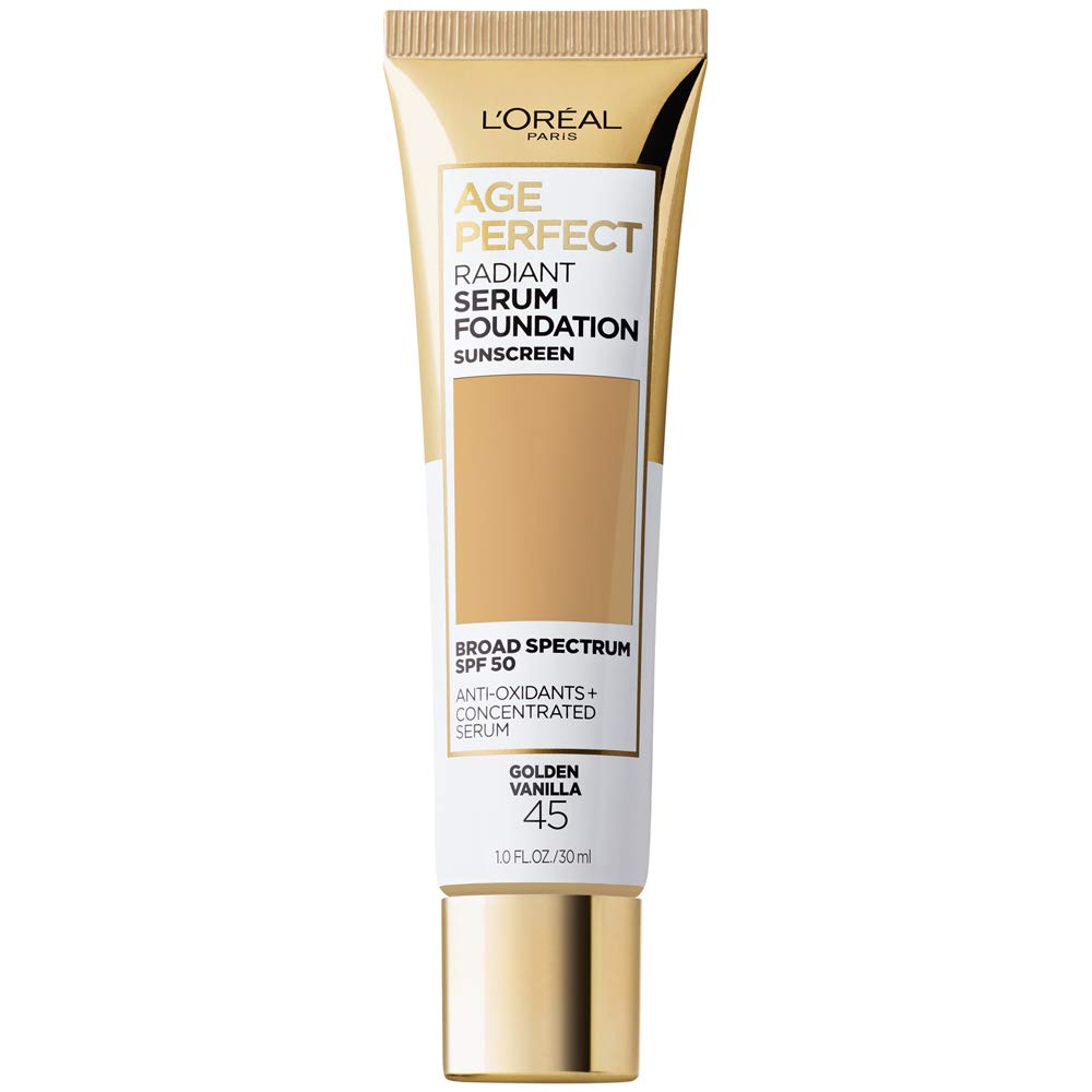 Fundación radiante con suero y SPF50 de L'Oréal Paris en botella.