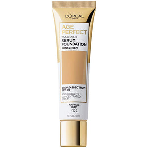 L'Oreal Paris Age Perfect Radiant Serum Foundation SPF50, botella en primer plano, hidratación de larga duración.