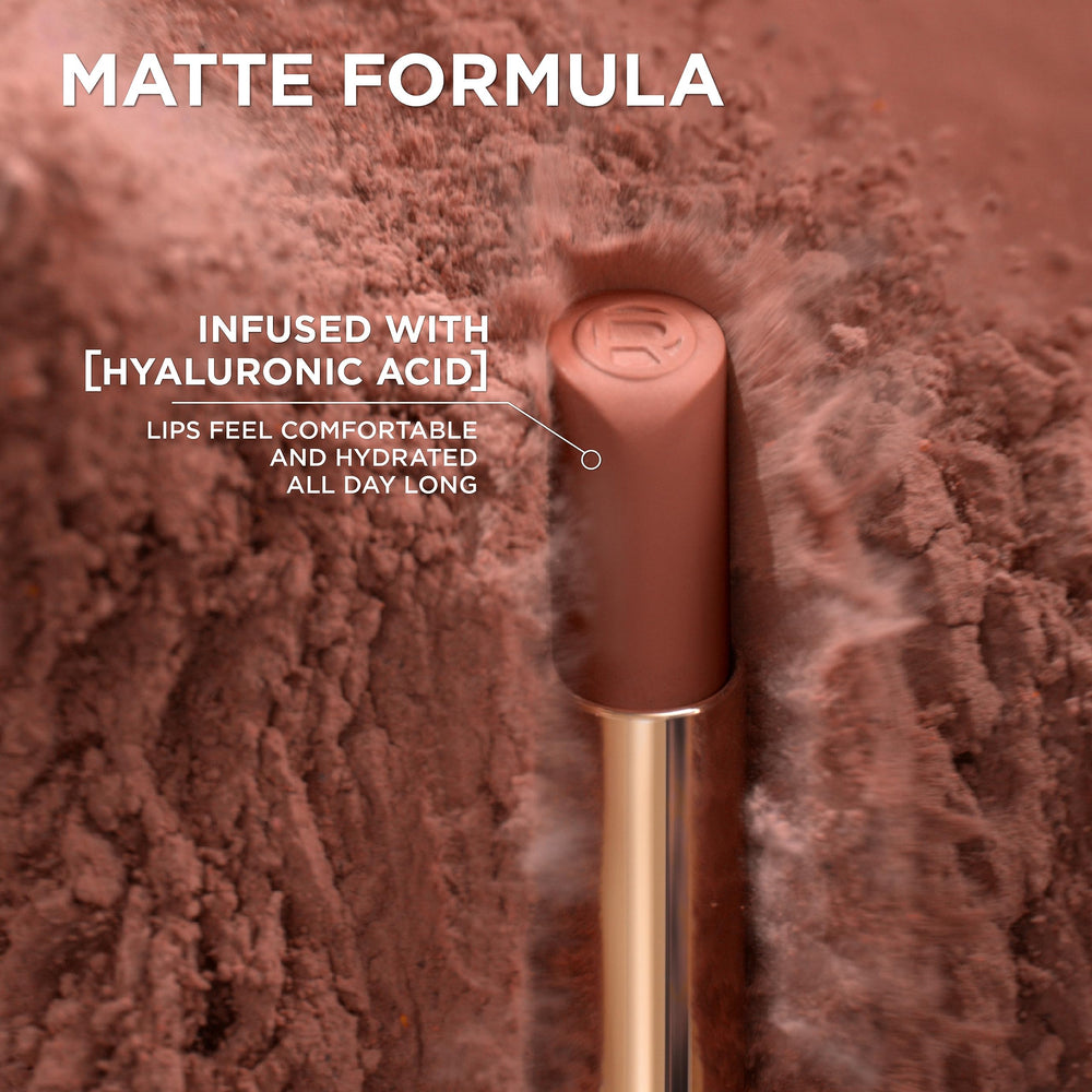 L'Oréal Paris Colour Riche Intense Volume Matte Le Nude Assertive, punta delgada para trazos precisos.