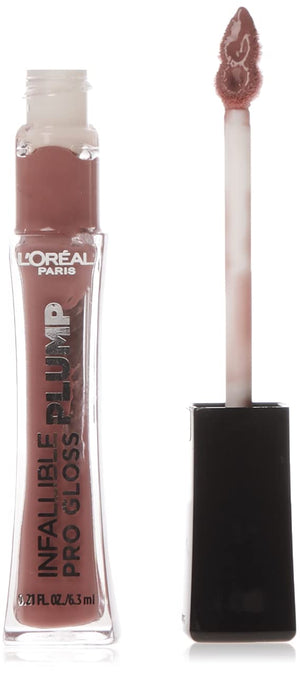 L’Oréal Paris Infallible Pro Gloss Plump, aplicador suave, contorno labial preciso.