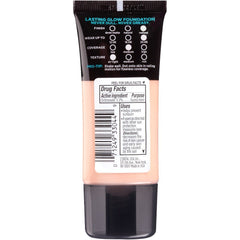 L’Oréal Paris Infallible Pro Glow envase con aplicador para aplicación suave.