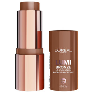 L'Oreal Paris Lumi Bronze Le Stick Soleil en aplicación muestra crema que se funde para glow suave.