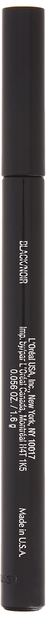 Delineado ala definido con el negro intenso de L’Oréal Paris Voluminous Superstar.