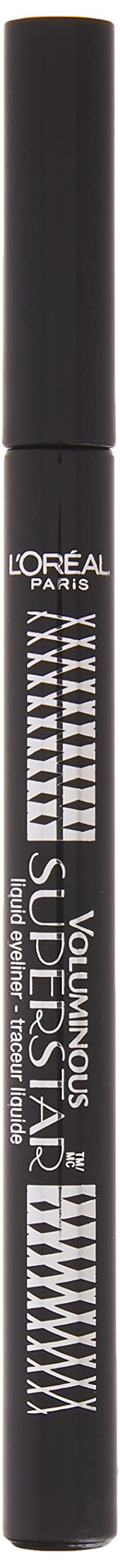 Con L’Oréal Paris Voluminous Superstar, punta de fieltro flexible para trazos uniformes.