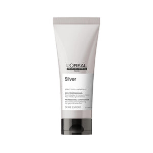 Acondicionador violeta de L’Oréal Paris, depósito de color que neutraliza tonos amarillos en rubio