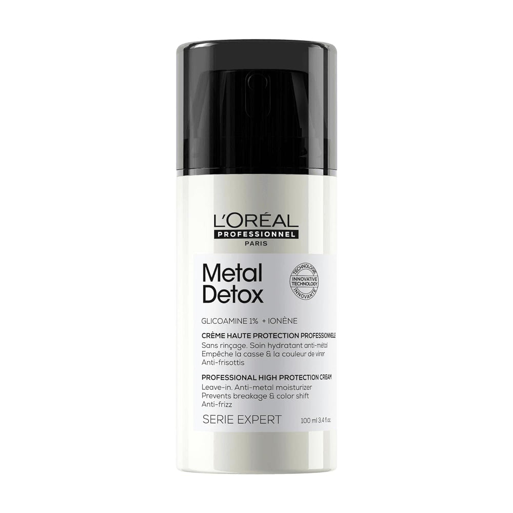 L’Oréal Professionnel Paris Metal Detox crema alisadora ligera para cabello suave y sin frizz.