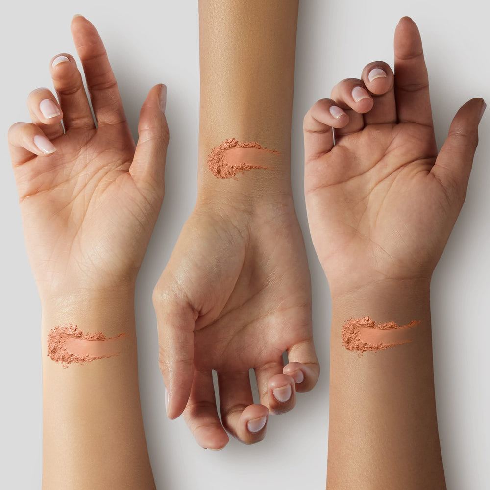 L’Oréal Paris True Match aplicador interno para retoques rápidos.