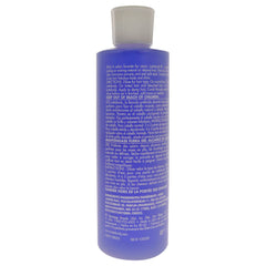 Aplicación de Lotta Body fijadora para cabello, aporta cuerpo y brillo