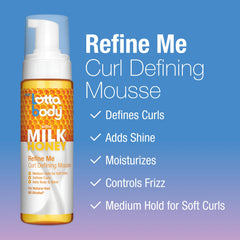 Rizos definidos con Lottabody Refine Me Mousse, brillo natural sin sensación grasa.