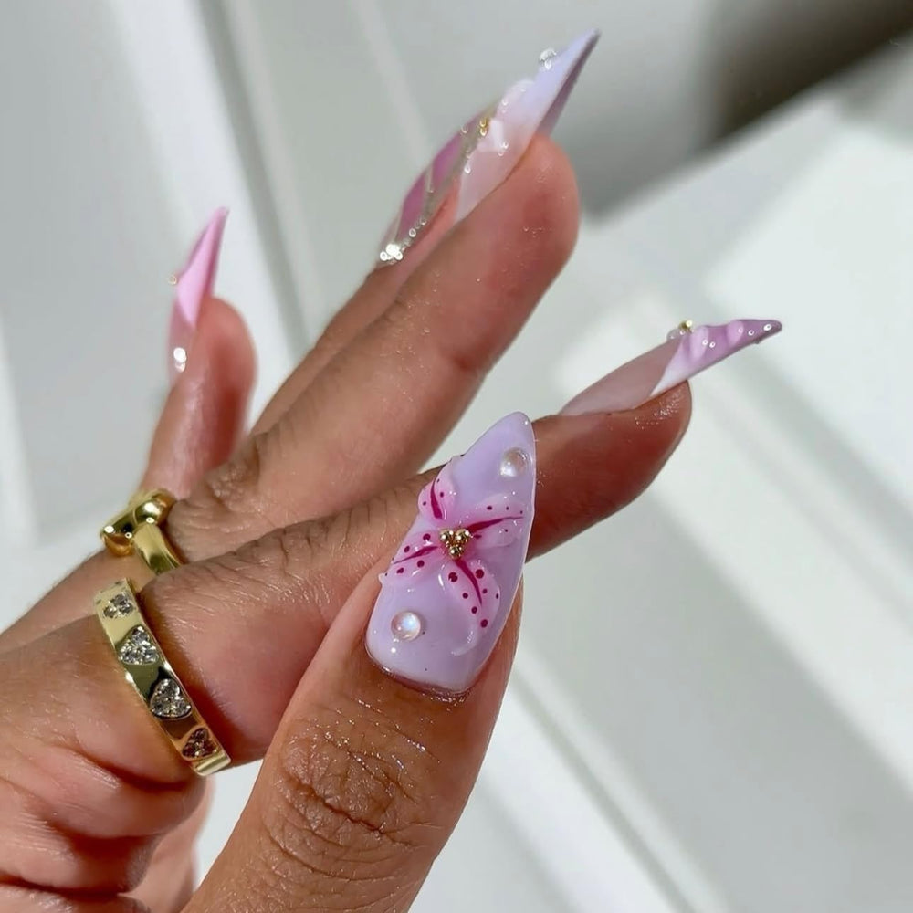 Kit LPOODDNU de 24 piezas con pegatinas adhesivas para manicura rápida.