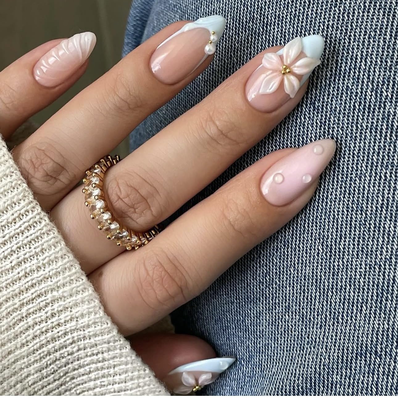 LPOODDNU uñas postizas almendra con diseño flor perlado para uñas elegantes