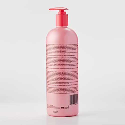 Aplicación suave de Luster's Pink Hidratante de Aceite para facilitar el peinado.