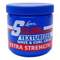 Luster's S Curl – manos aplicando crema para ondas definidas
