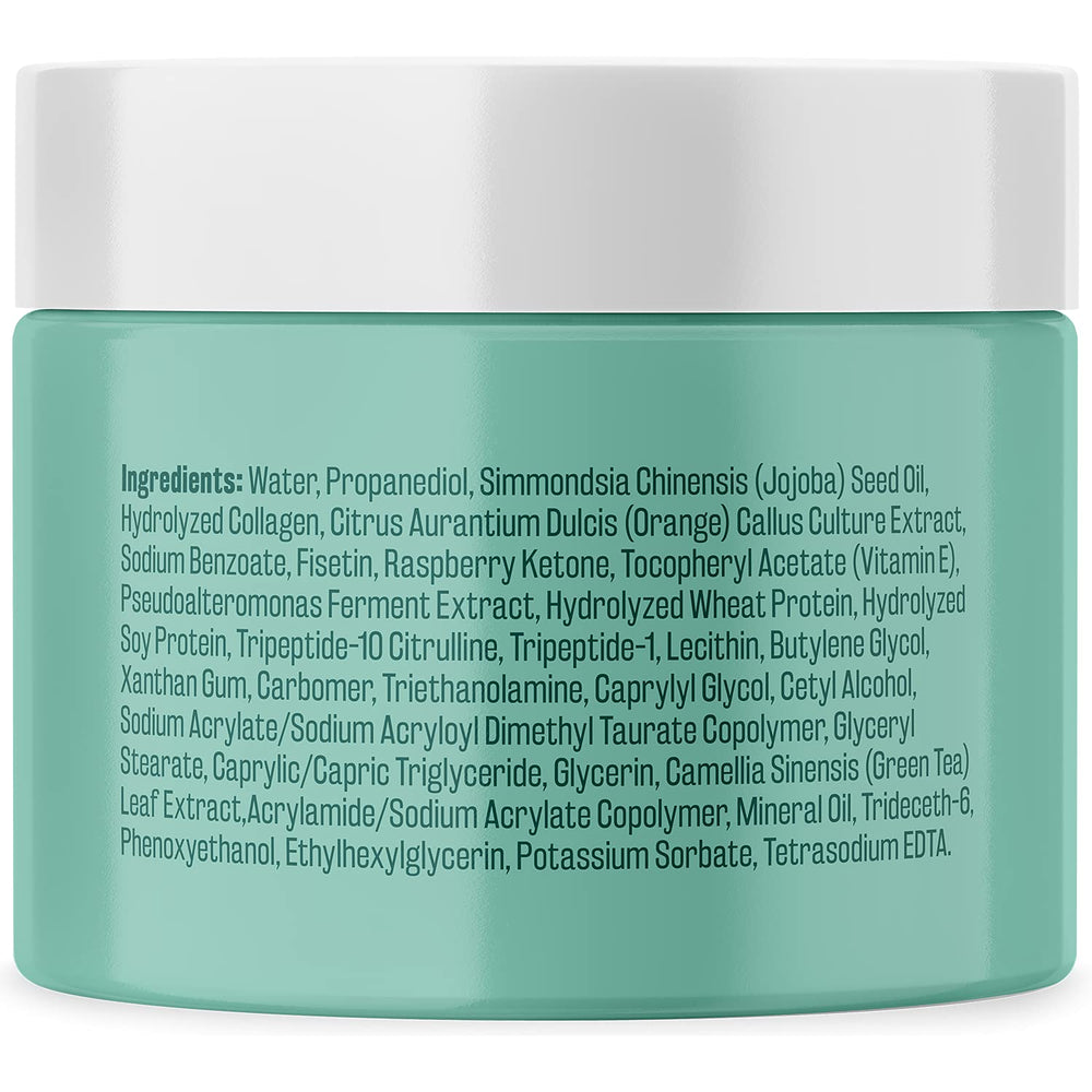 Textura cremosa de la crema M3 Naturals, ideal para masajes que cuidan la piel.